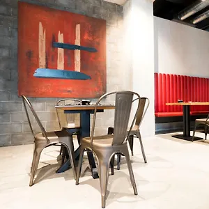 Hotel J24, Milano