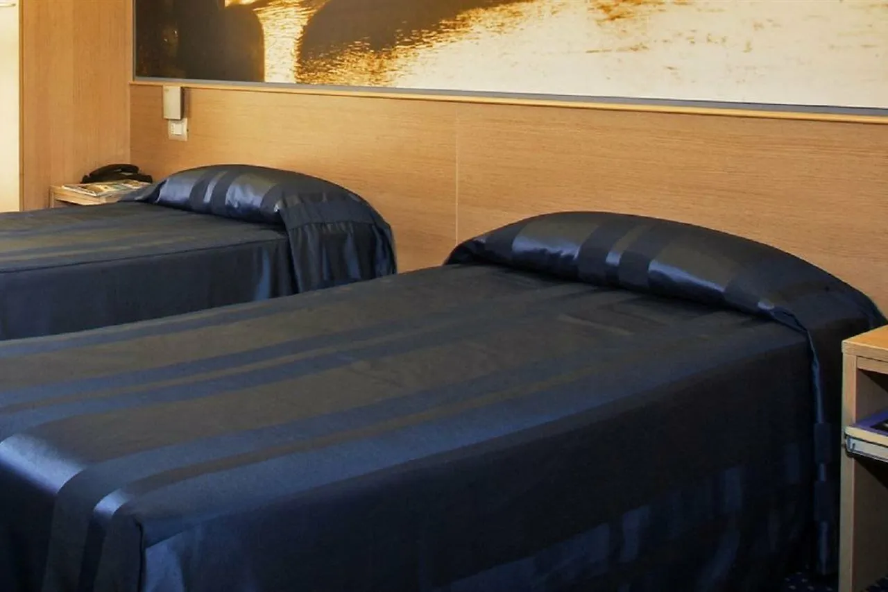 ****  B&B Hotel Milano Portello Italy